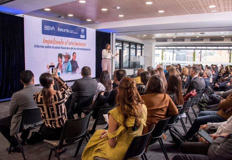 ComunicadoBBVA pc